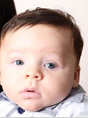 NO, NON E' UN BAMBINO COME UN ALTRO, ACCADE UNA VOLTA SU UN MILIONE - 12/11/2014