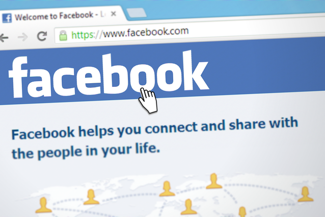 BASTANO 10 CLICK: ECCO COSA ACCADE SU FACEBOOK - 15/01/2015