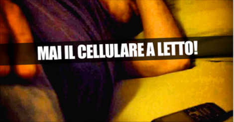 ECCO PERCHE' NON BISOGNA TENERE IL CELLULARE IN CAMERA DA LETTO - 12/04/2015