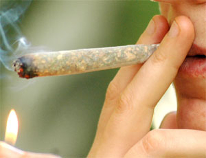 ''TRANQUILLO, TI ACCOMPAGNA PAPA' A COMPRARE LA DROGA'' - 21/09/2013