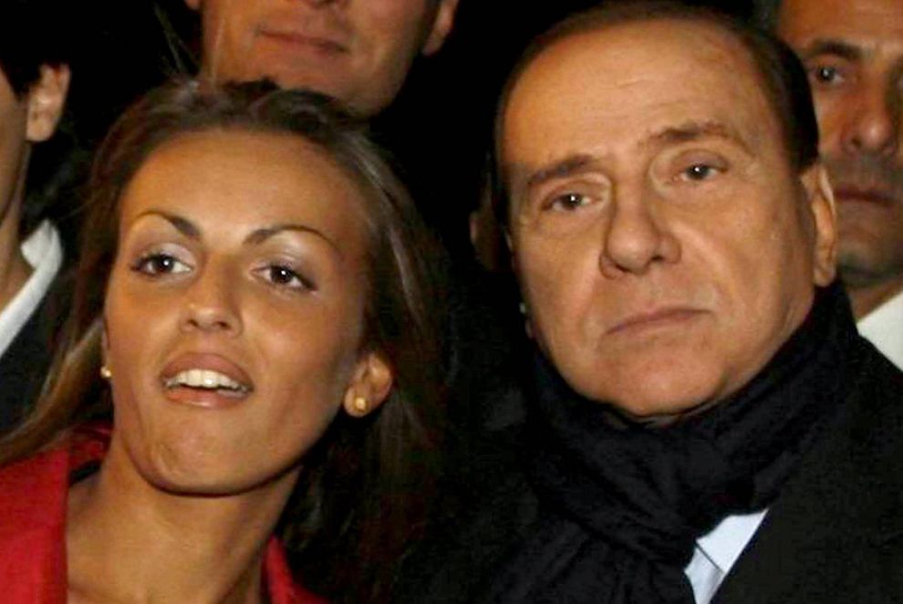 BERLUSCONI: ''FRANCESCA? MI HA DATO GIOIE SENZA CHIEDERE NULLA''. LEI: ''LO SPOSERÒ'' - 24/09/2013