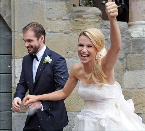 L'ANNUNCIO DI MICHELLE HUNZIKER SORPRENDE TUTTI: A SOLI 2 MESI DALLA NASCITA DELLA PICCOLA CELESTE - 22/04/2015
