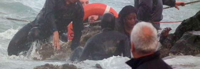 LAMPEDUSA, TRAGEDIA IN MARE: RECUPERATI ALTRI 10 CADAVERI. ''BILANCIO DI 103 MORTI'' - 03/10/2013