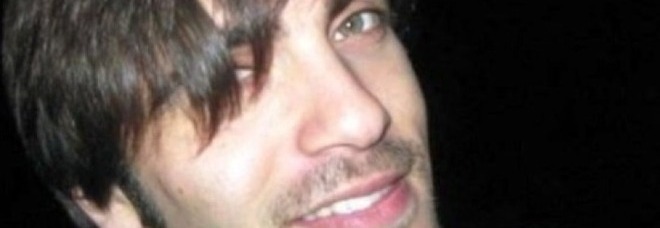 Daniele, 29 anni, orafo suicida: gli avevano chiuso il negozio a dieci giorni dall'inaugurazione - 12/10/2013