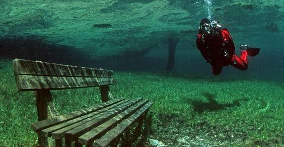 IL LAGO MAGICO CHE IN INVERNO DIVENTA UN PARCO - ECCO COME - VIDEO - 11/11/2013