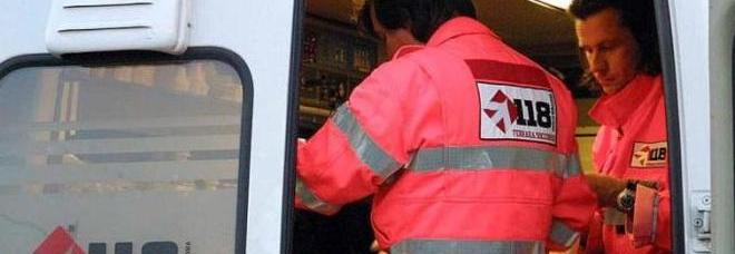 12ENNE SI LANCIA DAL BALCONE. A SCUOLA DICEVANO: ''SEI UNA CICCIONA'' - 12/11/2013