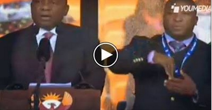 BUFERA AI FUNERALI DI MANDELA, FINTO INTERPRETE PER SORDI FACEVA GESTI A CASO - VIDEO - 11/12/2013