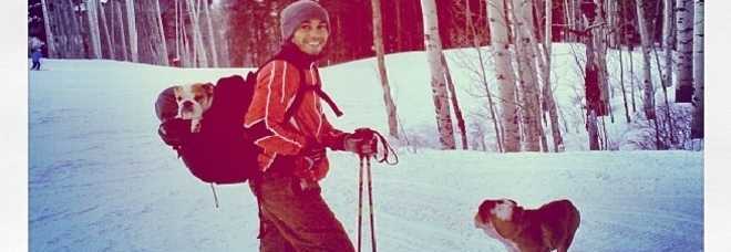 SCHUMACHER IN COMA, HAMILTON SORRIDE SULLA NEVE E POSTA IL VIDEO - IL WEB S'INFURIA - 02/01/2014