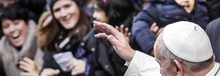 IL PAPA LASCIA UN MESSAGGIO ALLA SEGRETERIA TELEFONICA DELLE MONACHE: «PERCHÉ NON MI RISPONDETE?» - 04/01/2014