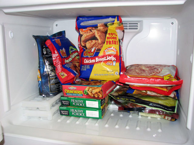 PIZZA E SURGELATI AL PESTICIDA: ''INTOSSICATE 420 PERSONE. TOSSINE 3 MILIONI OLTRE I LIMITI'' - 08/01/2014