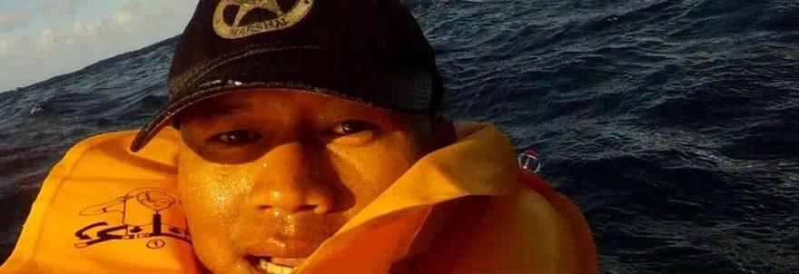 SALVO PER MIRACOLO DOPO UN INCIDENTE AEREO, SI SCATTA UN SELFIE E LO POSTA SU FACEBOOK - 14/01/2014