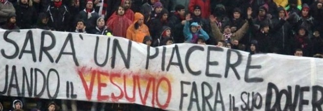 STRISCIONE RAZZISTA, CHIUSA LA CURVA DEL BOLOGNA MA CON LA CONDIZIONALE. MORANDI: ''CHE VERGOGNA'' - 19/01/2014