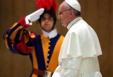 UNA POTENTE LOBBY METTE IN PERICOLO LA VITA DEL PAPA - RIVELAZIONI SHOCH DI UNA GUARDIA SVIZZERA - 21/01/2014