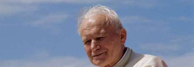 RUBATA AMPOLLA CON IL SANGUE DI WOJTYLA A L'AQUILA, INDAGA LA PROCURA. AVANZA LA PISTA SATANICA - 27/01/2014