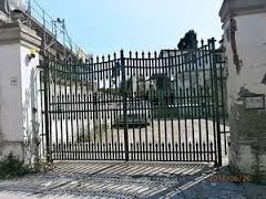 BAMBINA DI NOVE ANNI STUPRATA DA UN 25ENNE. LA PICCOLA GIOCAVA NEL CORTILE DI CASA: È IN FIN DI VITA - 05/02/2014
