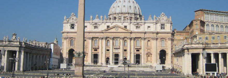 ROMA, PAURA A SAN PIETRO: DUE PERSONE MINACCIANO DI DARSI FUOCO - 10/02/2014