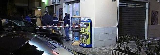 BARISTA ROMENA UCCIDE RAPINATORE ITALIANO. LA VITTIMA È UN 29ENNE: ''COLPITO CON UN COLTELLO'' - 13/02/2014