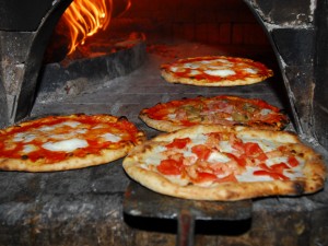 ARRIVA LA ''SUPERPIZZA'': LA PIZZA CHE DURA TRE ANNI SENZA BISOGNO DI CONGERARLA - 18/02/2014