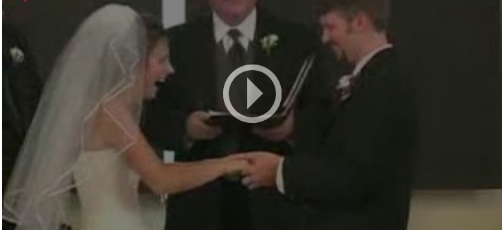 RAGAZZA HA UN ATTACCO ISTERICO NEL BEL MEZZO DEL SUO MATRIMONIO - VIDEO - 16/02/2014