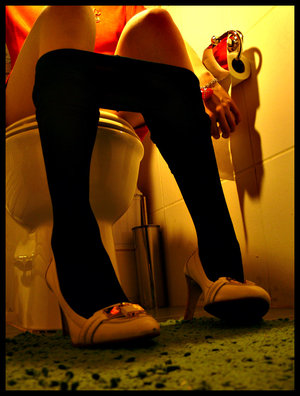LE DONNE E IL BAGNO - DA LEGGERE ATTENTAMENTE - 04/03/2014