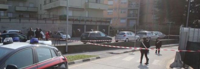 ''SONO STATA IO''. MAMMA SGOZZA LE SUE TRE BIMBE DI 3, 8 E 13 ANNI E SI TAGLIA LA GOLA: È GRAVE - 08/03/2014