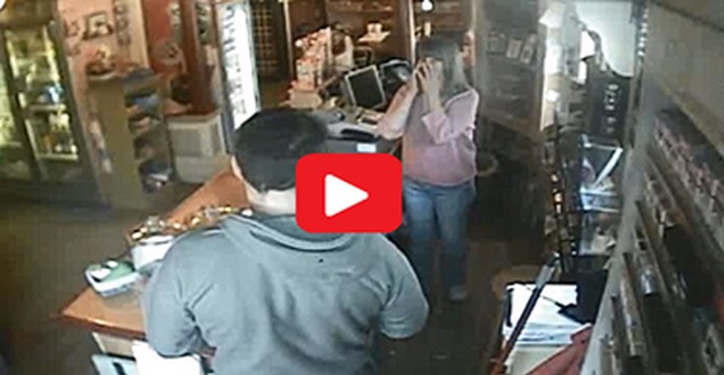 NON CREDETE AI FANTASMI? IL VIDEO CHE ''RIPRENDE'' UN FANTASMA IN AZIONE - GUARDA - 23/03/2014