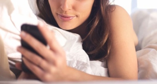 SMS PER L'AMANTE INVIATO PER ERRORE AL MARITO: E LUI SCOPRE CHE IL FIGLIO NON E' SUO - 30/04/2014
