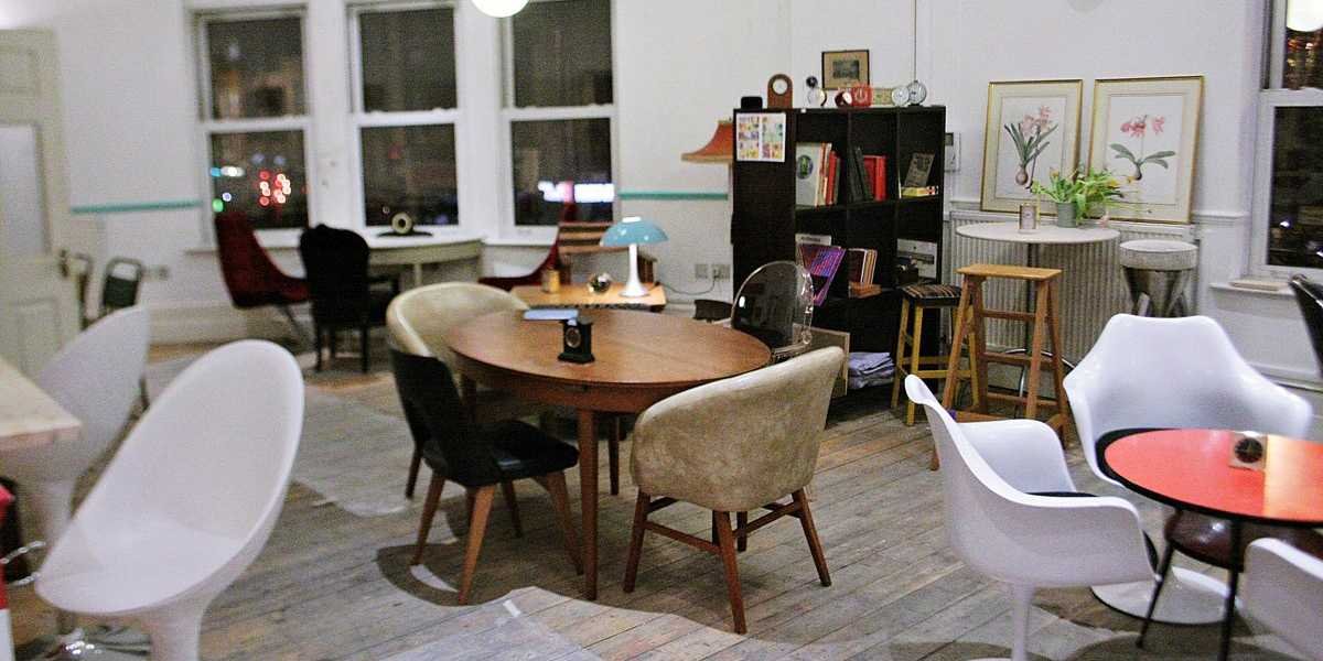 IL BAR DOVE TUTTO E' GRATIS (A PARTE IL TEMPO) - FOTO ALL'INTERNO - 14/04/2014
