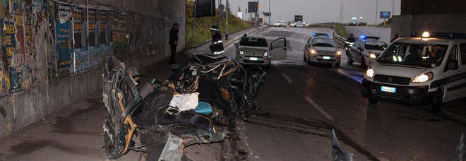 ROMA: TRE NOMADI SI SCHIANTANO CON L'AUTO APPENA RUBATA: 2 MORTI, UNO GRAVE - FOTO ALL'INTERNO - 03/04/2014