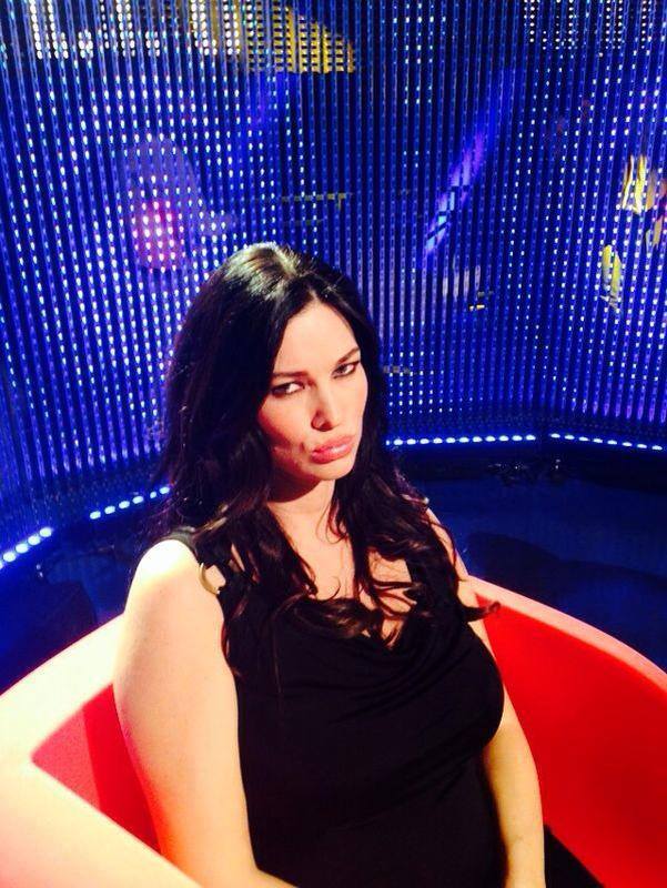 ECCO PERCHE' MANUELA ARCURI E' STATA CACCIATA DAL GRANDE FRATELLO - 20/04/2014