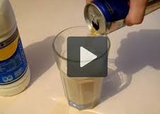 COSA ACCADE SE SI MISCHIANO LATTE E RED BULL? - IL VIDEO VI SORPRENDERA' - 21/04/2014