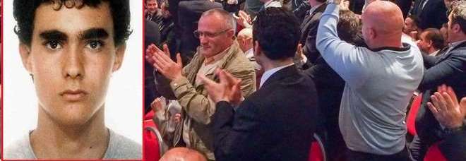 ALDROVANDI, APPLAUSI AGLI AGENTI CHE LO UCCISERO. LA MADRE: ''RIVOLTANTE'' - FOTO - 28/04/2014