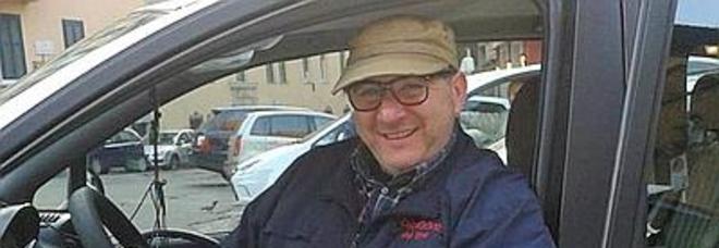 IL TASSISTA ROMANO CHE FA CANTARE I CLIENTI E POSTA I LORO VIDEO SU YOUTUBE - VIDEO - 06/06/2014