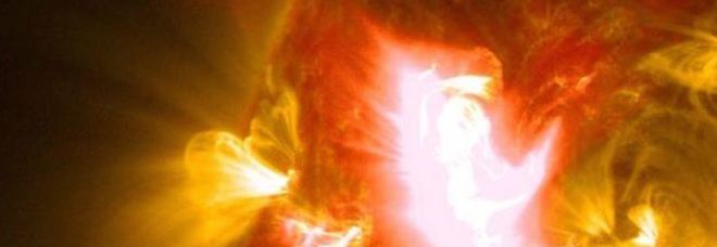 SCOPERTO IL 'FRATELLO' DEL SOLE: FORSE C'È VITA ALIENA INTORNO AL SUO SISTEMA - FOTO - 23/06/2014
