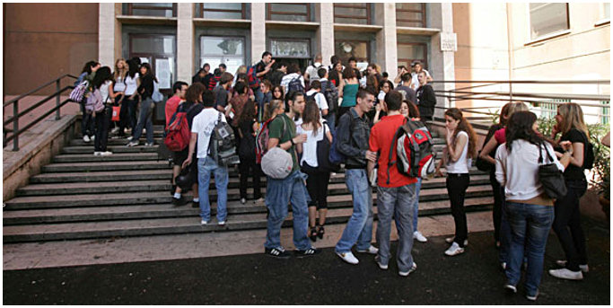 BERE SANGUE COME I VAMPIRI, L'ULTIMA MODA DEGLI ADOLOSCENTI: L'ALLARME DI PEDRIATI E PSICOLOGI - 30/06/2014