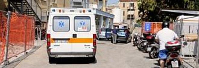 SCONOSCIUTO IRROMPE IN CHIESA DURANTE LE NOZZE E SEMINA IL PANICO TRA SPOSI E INVITATI - 20/07/2014