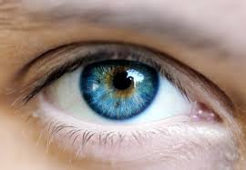 IL COLORE DEGLI OCCHI PUO' SVELARE LA TUA SALUTE: ECCO COME - 10/06/2014