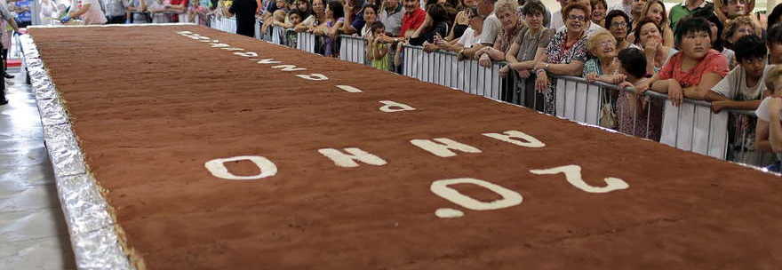 RECORD TUTTO ITALIANO, IL TIRAMISÙ PIÙ GRANDE DEL MONDO: 1.285 KG - FOTO - 29/06/2014