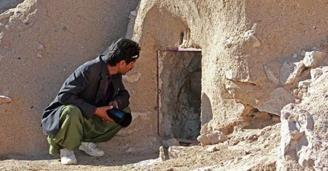 ALLA SCOPERTA DI MAKHUNIK: LA CITTA' DEI NANI - 02/07/2014
