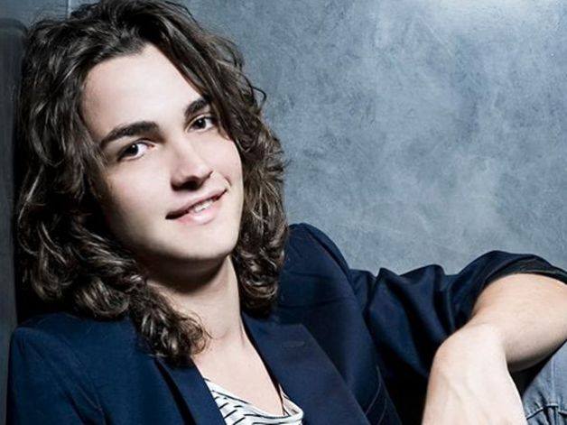 RICORDATE VALERIO SCANU EX CONCORRENTE DI ''AMICI''? - ORA E' DECISAMENTE CAMBIATO - 18/09/2014