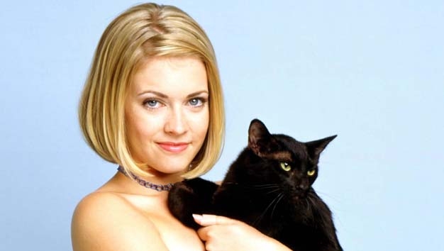 ERA LA PROTAGONISTA DI ''SABRINA VITA DA STREGA'' - ECCOLA ORA DECISAMENTE CAMBIATA - 29/09/2014