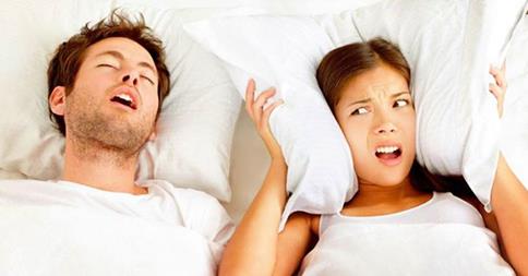 ECCO I 5 ALIMENTI PER SMETTERE DI RUSSARE - 21/10/2014