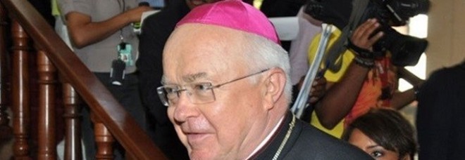 PEDOFILIA, ARRESTATO IN VATICANO L'ARCIVESCOVO JOZEF WESOLOWSKI: L'OK ARRIVATO DAL PAPA -FOTO - 23/09/2014
