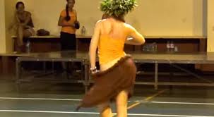I MOVIMENTI DI QUESTA BALLERINA SONO ASSOLUTAMENTE UNICI - VIDEO - 30/09/2014