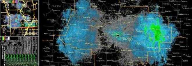 NUBE MISTERIOSA COMPARE NEGLI USA. I METEOROLOGI: SONO LE FARFALLE CHE MIGRANO - 14/11/2014