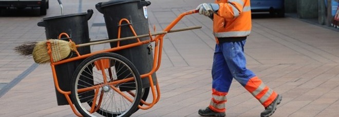 ''RIFIUTA IL LAVORO: ''NON VOGLIO FARE LO SPAZZINO''. L'EX AVVOCATO DISOCCUPATO PERDE IL SUSSIDIO - 20/11/2014