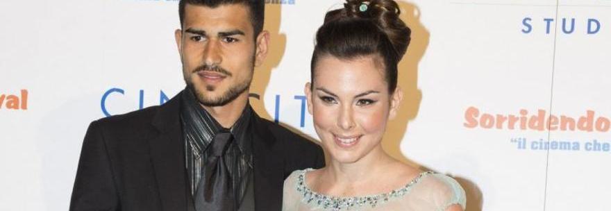 MICOL OLIVIERI E' DIVENTATA MAMMA: E' NATA LA PICCOLA ARYA - FOTO - 09/10/2014