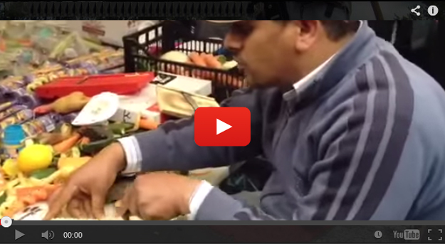 GUARDA CHE TE FA MUSTAFA'. SPETTACOLO AL MERCATO DI PORTA PORTESE - VIDEO - 28/11/2014