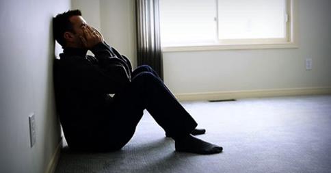 ORRORE A ROMA, PORTIERE SUBISCE UNO STUPRO E TERRIBILI VIOLENZE - 02/11/2014