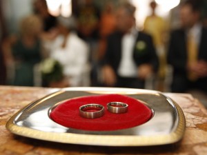 87 ENNE SPOSA LA FIDANZATA DEL FIGLIO. UN MATRIMONIO MOLTO PARTICOLARE - 27/12/2014